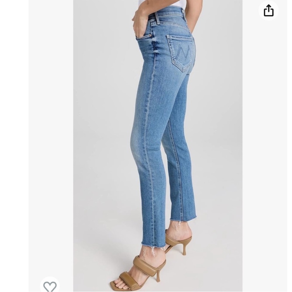 NWT MOTHER The Mid Rise Dazzler Ankle Fray Jeans Size 26 - Picture 2 of 12